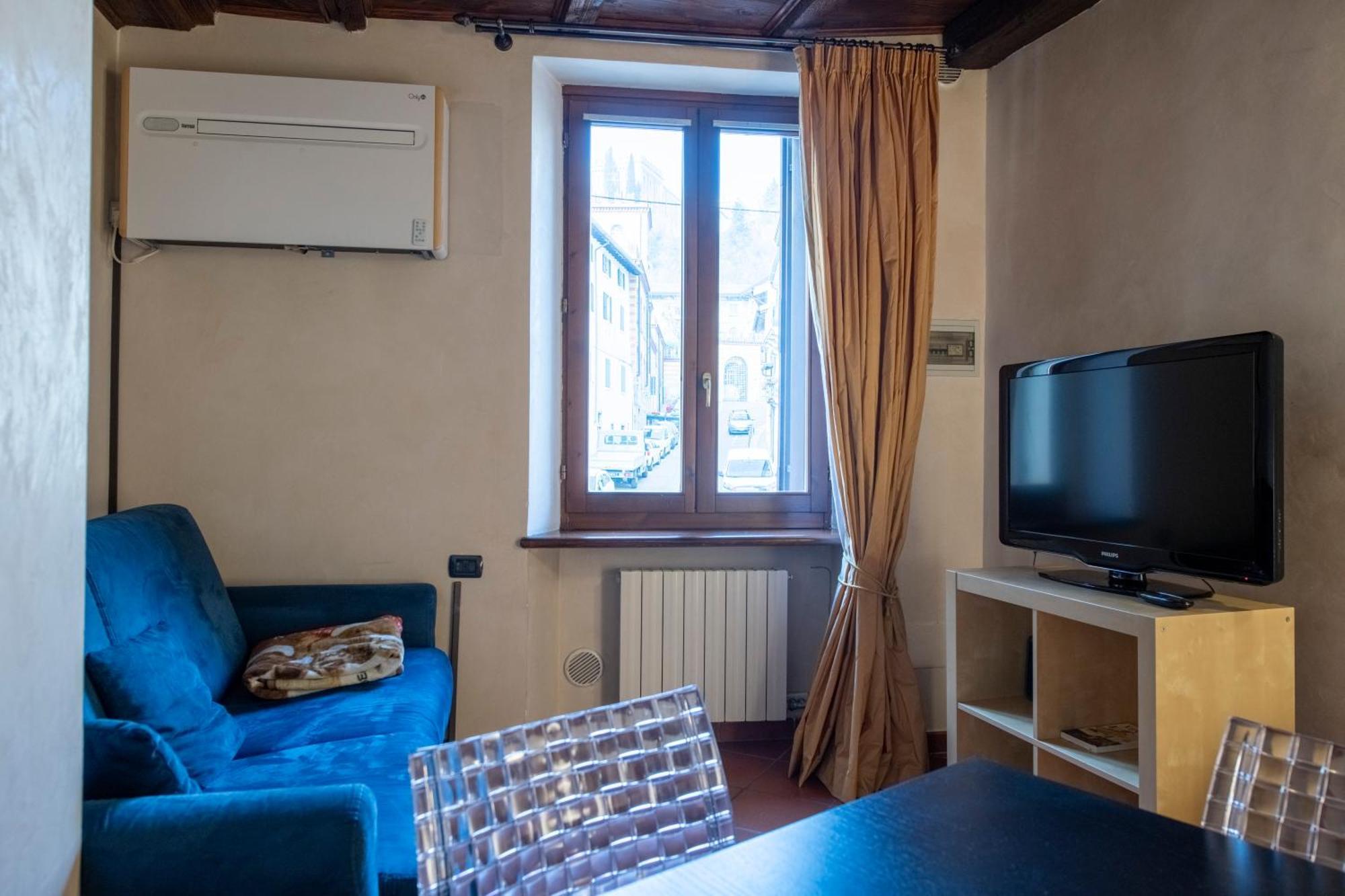 Ai Piedi Del Castello / 4Pl / Apt. Full Vérone Extérieur photo