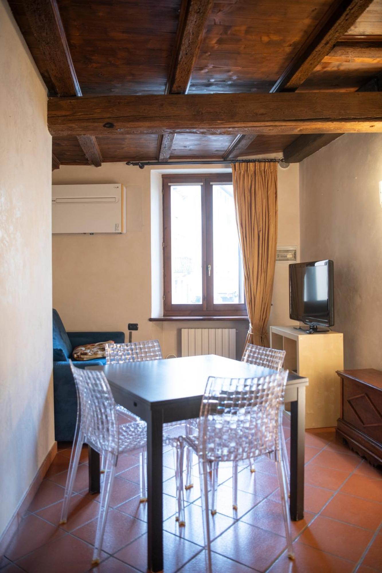 Ai Piedi Del Castello / 4Pl / Apt. Full Vérone Extérieur photo