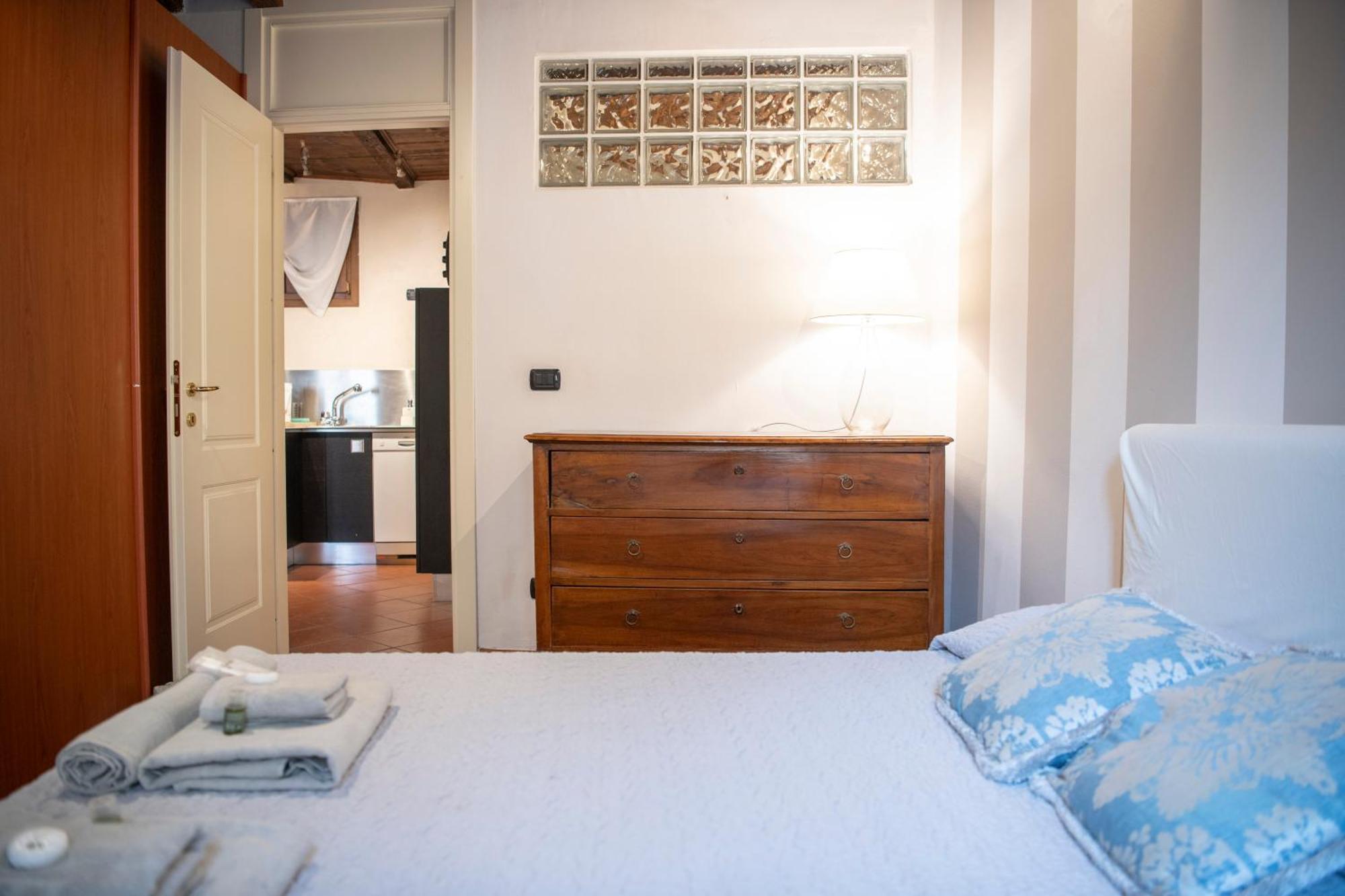 Ai Piedi Del Castello / 4Pl / Apt. Full Vérone Extérieur photo
