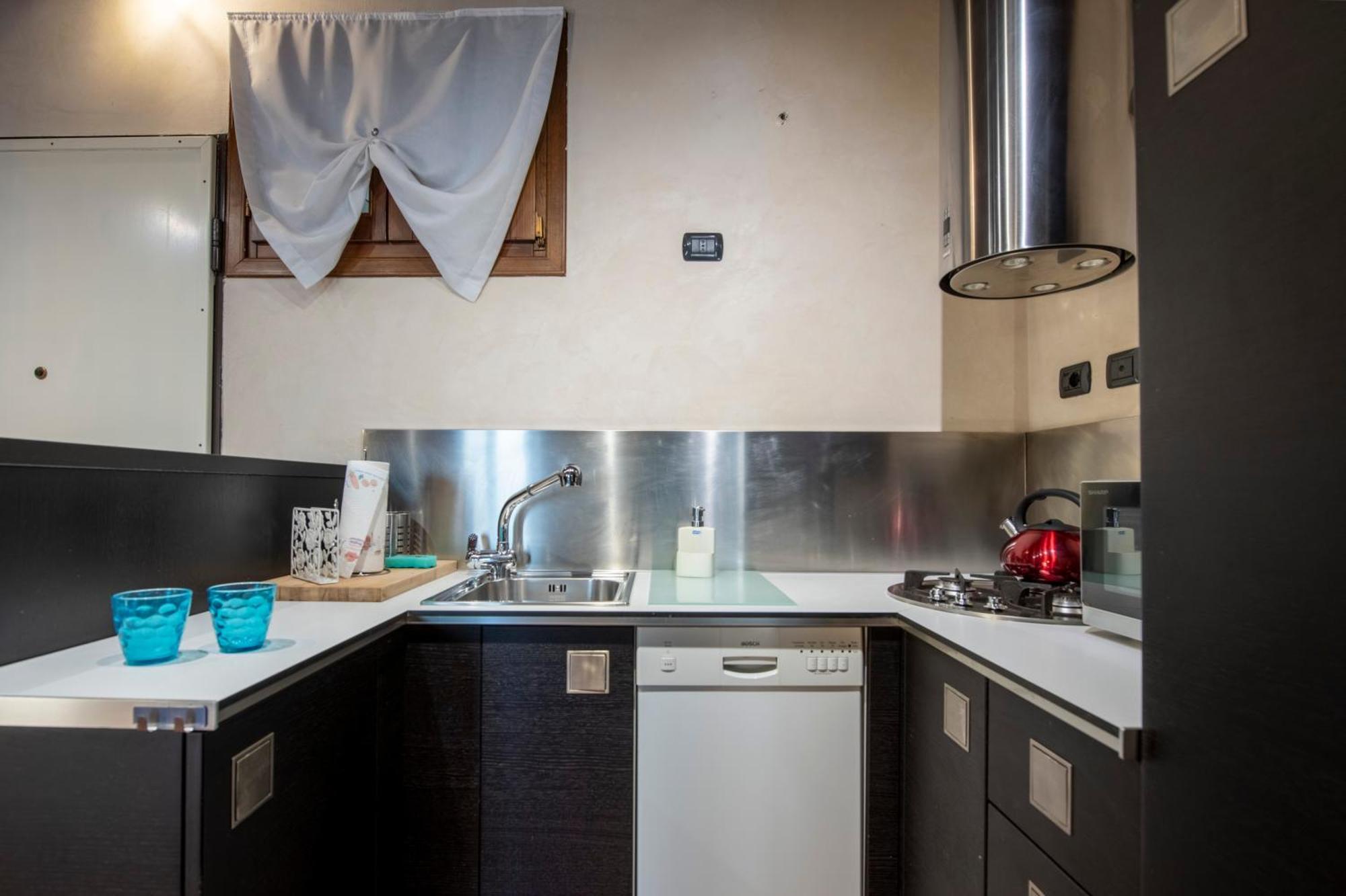Ai Piedi Del Castello / 4Pl / Apt. Full Vérone Extérieur photo