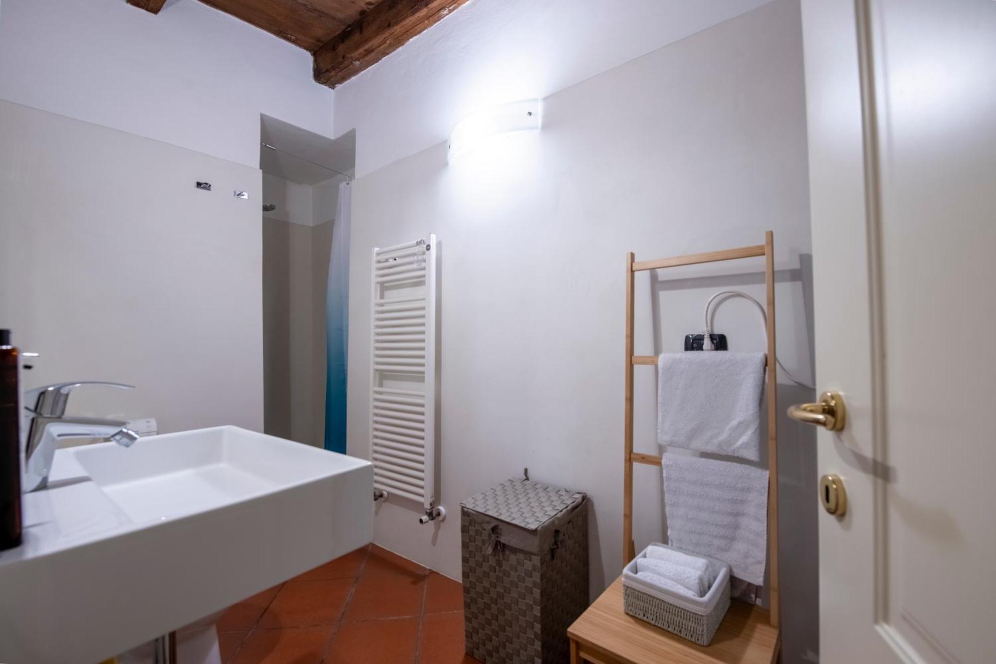 Ai Piedi Del Castello / 4Pl / Apt. Full Vérone Extérieur photo