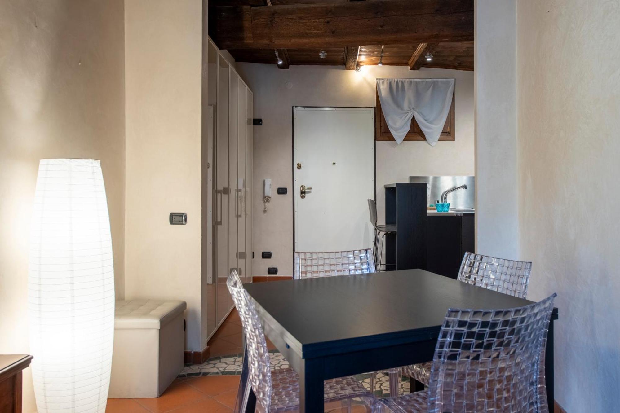 Ai Piedi Del Castello / 4Pl / Apt. Full Vérone Extérieur photo